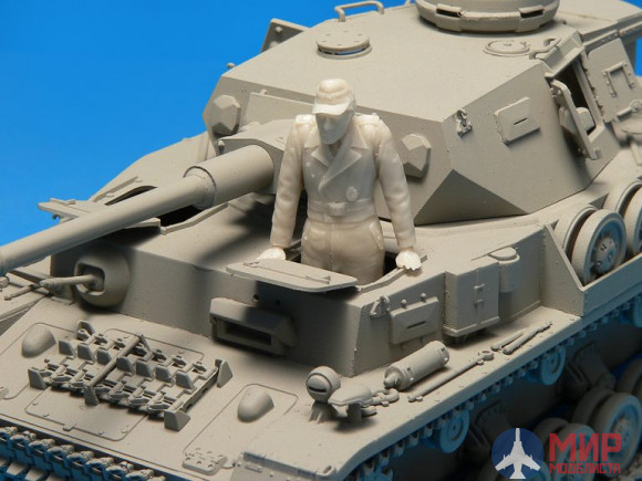 35252 MiniArt фигуры  German Tank Crew France 1944 Special Edition  (1:35)