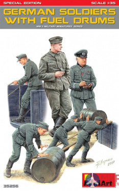 35256 MiniArt фигуры  German Soldiers with Fuel Drums (Special Edition)  (1:35)