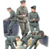 35256 MiniArt фигуры  German Soldiers with Fuel Drums (Special Edition)  (1:35)