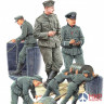 35256 MiniArt фигуры  German Soldiers with Fuel Drums (Special Edition)  (1:35)