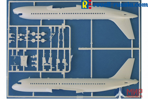 04861 Revell самолёт Airbus A320 Air Berlin  (1:144)