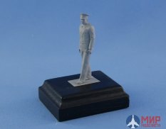 NS-F-72008 North Star Model 1/72 Фигура Yuri Gagarin,First Man in Space.Resin fig. with wooden base