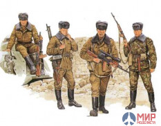 3008 Dragon 1/35 Солдаты Soviet Motor Rifle Troops