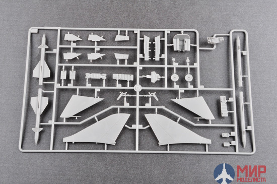 02898 Trumpeter 1/48 самолёт Soviet Su-11 Fishpot