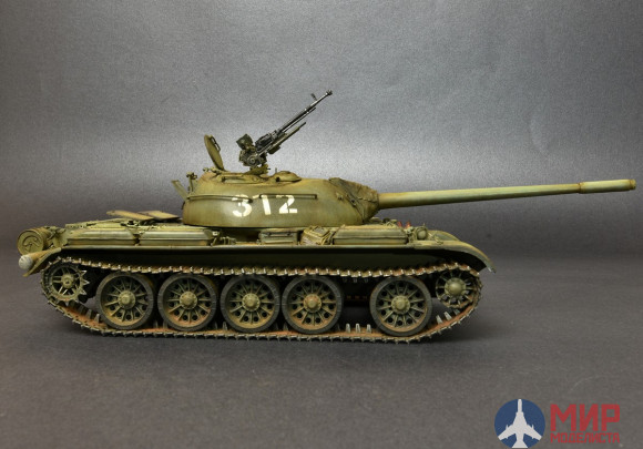 37017 MiniArt танк  T-54A SOVIET MEDIUM TANK  (1:35)