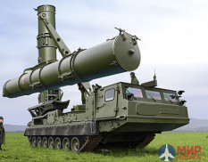 09520 Trumpeter  Russian S-300V 9A84 SAM  (1:35)