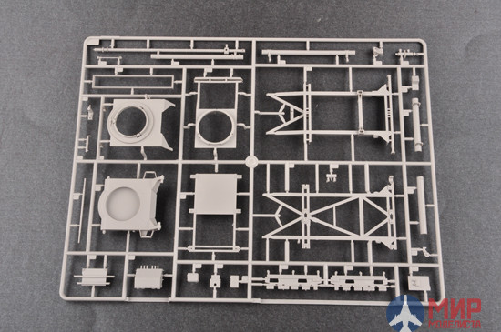 01022 Trumpeter 1/35 ЗРК "Патриот" пусковая установка и радар