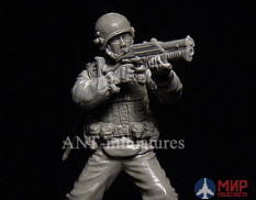 35-041 ANT-miniatures 1/35 Офицер спецназа ФСБ с GM-94