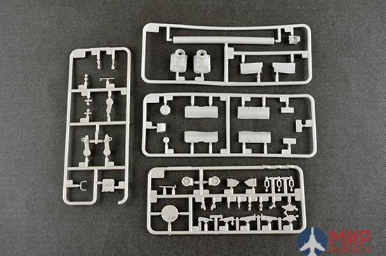 09525 Trumpeter 1/35 Российский основной танк -80У