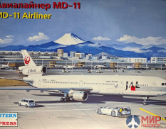 ее144101 Восточный Экспресс 1/144 Авиалайнер MD-11 PW JAL