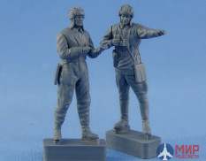 NS-F-35004 North Star Models 1/35 Фигуры 2 figures "Soviet tank or armored car crew 1939-1942"