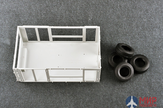 01023 Trumpeter 1/35 Радар MPQ-53 C-Band Tracking Radar