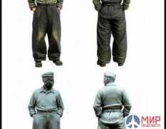 EM-35068 Evolution Miniatures German tank crewman. WW2