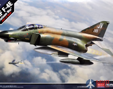 12133 Academy 1/32 USAF F-4E Vietnam War