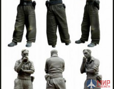 EM-35071 Evolution Miniatures German tank crewman . WW2 . Set - 2