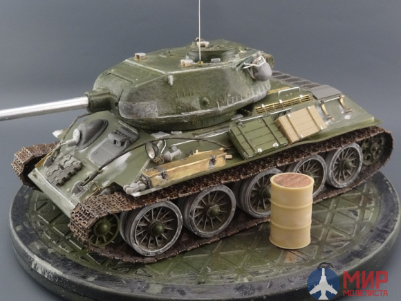 35367 ICM Т-34-85, Советский средний танк ІІ МВ