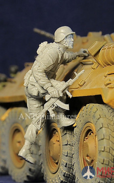 35-085 ANT-miniatures 1/35 Офицер ЦСН ФСБ РФ