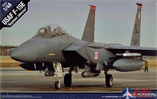 12295 Academy 1/48 Самолет F-15E "Seymour Johnson" with 2 Figures & Armaments