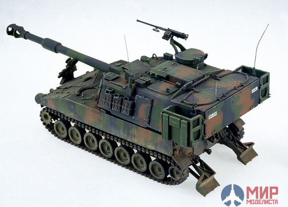 0372 Italeri танк  M-109 A6 PALADIN  (1:35)