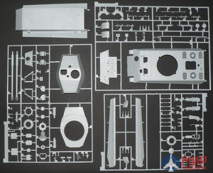 3601 Звезда 1/35 Немецкий тяжелый танк King Tiger Pz.VI ausf.B "Королевский Тигр с башней Хеншель"