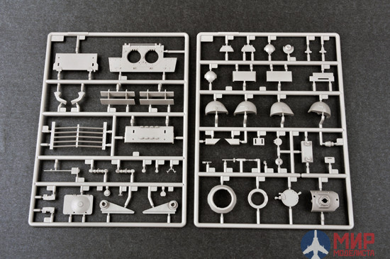 05588 Trumpeter 1/35 Советский тяжелый танк ИС-2