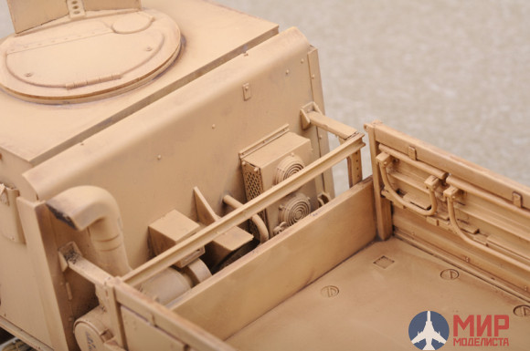 01008 Trumpeter 1/35 Военный грузовик M1083 MTV (ARMOR CAB)