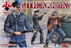 RB72037 Red Box 1/72 Policemen and Citizens