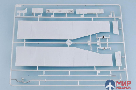 00210 Trumpeter 1/35 Германский паровоз BR52