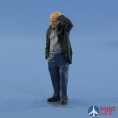 NS-F-43014-p North Star Models 1/43 Фигура окрашенная Resin figue of mechanic (driver) type 1