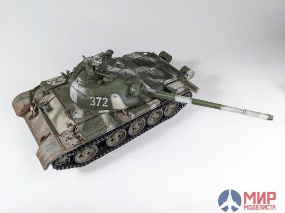 SF01 1/35 Собранная и окрашенная модель танка Танк-54Б