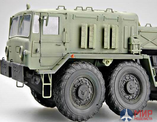 00211 Trumpeter 1/35 Автомобиль МАЗ-537 с прицепом