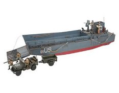 03000 Revell 1/35 Десантная баржа LCM3+джип и фигурки LCM 3 50ft landing craft & Jeep with Trailer