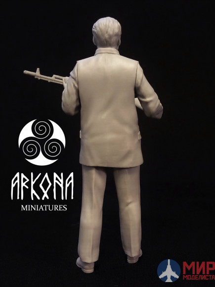 AR24-001-1 Arkona miniatures Фигура Михаил Калашников 1/24