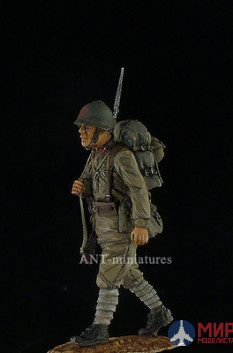 35-020 ANT-miniatures 1/35 Боец РККА №3, 1939-42 гг.