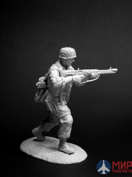 CHM-54064(M) Chronos Miniatures 54 mm Немецкий парашютист (два варианта голов), 1943-45 гг. Металл