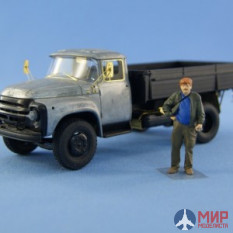 NS-F-43017-p North Star Models 1/43 Фигура окрашенная Resin figue of mechanic (driver) type 4