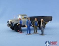 NS-F-43018-p North Star Models 1/43 Фигура окрашенная Set of 4 resin figure of mechanics (drivers)