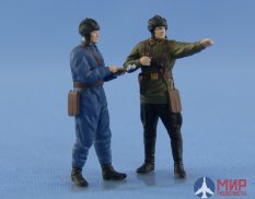 NS-F-43019-p North Star Models 1/43 Фигура окрашенная Soviet tank or armored car crew 1939-1942