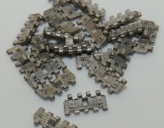 SL-3530 Sector35 1/35 Mеталлические траки для трактора "Ворошиловец" (собранные в ленту), 2 шт.