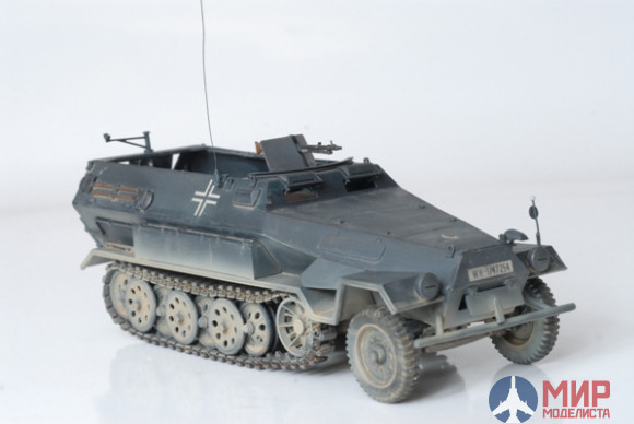 3572 Звезда 1/35 Немецкий бронетранспортер ХАНОМАГ AUSF.B