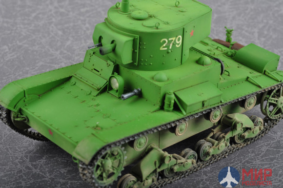 82498 Hobby Boss 1/35 Советский легкий танк Soviet OT-130 Flame Thrower Tank