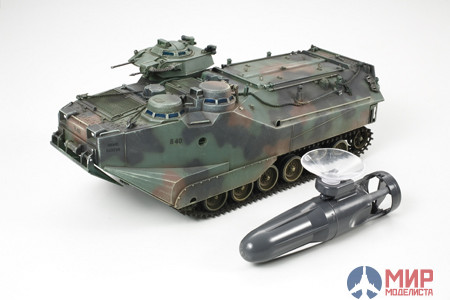 89736 Tamiya 1/35 Американская амфибия AAVP7A1 с двигателем на присоске для плавания + 1 фигура