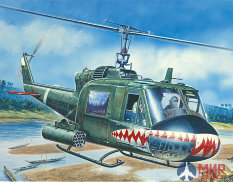 0050 Italeri вертолет  UH-1C  GUNSHIP (1:72)