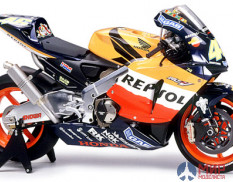 14092 Tamiya 1/12 Мотоцикл Repsol Honda RC211v