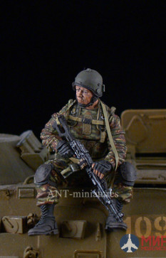 35-032 ANT-miniatures 1/35 Пулеметчик спецназа ФСБ