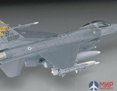 00448 Hasegawa 1/72 Самолет F-16CJ (Block 50)