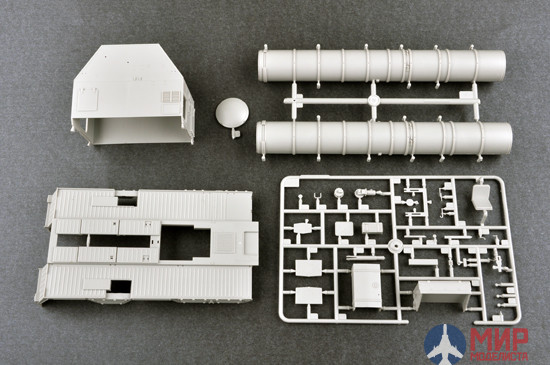 01038 Trumpeter 1/35 Ракетная установка  ПУ 5П85С с ракетами 48Н6Е ЗРК С-300 ПМУ "Фаворит"