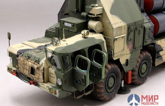 01038 Trumpeter 1/35 Ракетная установка  ПУ 5П85С с ракетами 48Н6Е ЗРК С-300 ПМУ "Фаворит"