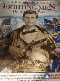 William C.Davis. Fighting men of the Civil War. 256 страниц с иллюстрациями