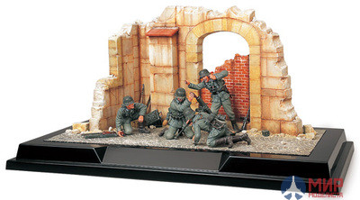 89739 Tamiya 1/35 Диорама Немецкие минометчики (4 фигуры) German Infantry Mortar Team 1940